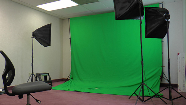 Raise the Bar: Shooting and Editing Green-Screen Video : Learning Solutions  | The Learning Guild