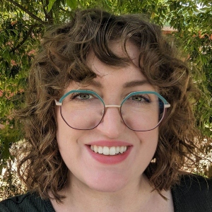 Photo of Sara Thompson