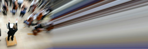 Orchestrating E-Learning Projects: Gain a Harmonious Mixture of Technology, Teaching, and Timing